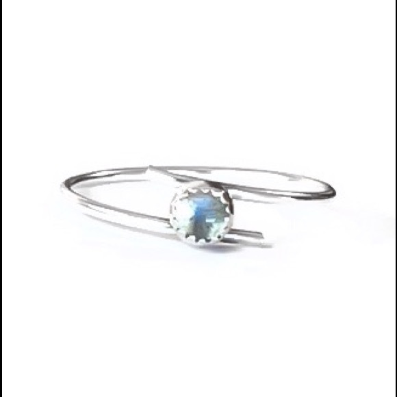 925 Sterling Silver 4mm Labradorite Bypass Ring - Picture 9 of 14